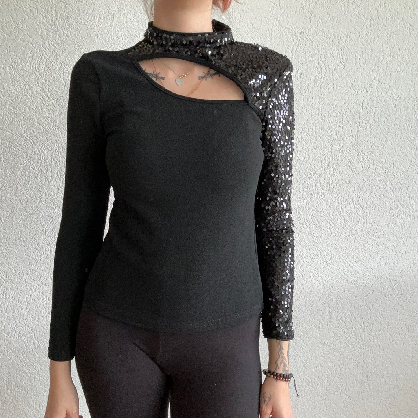 Black Longsleeve