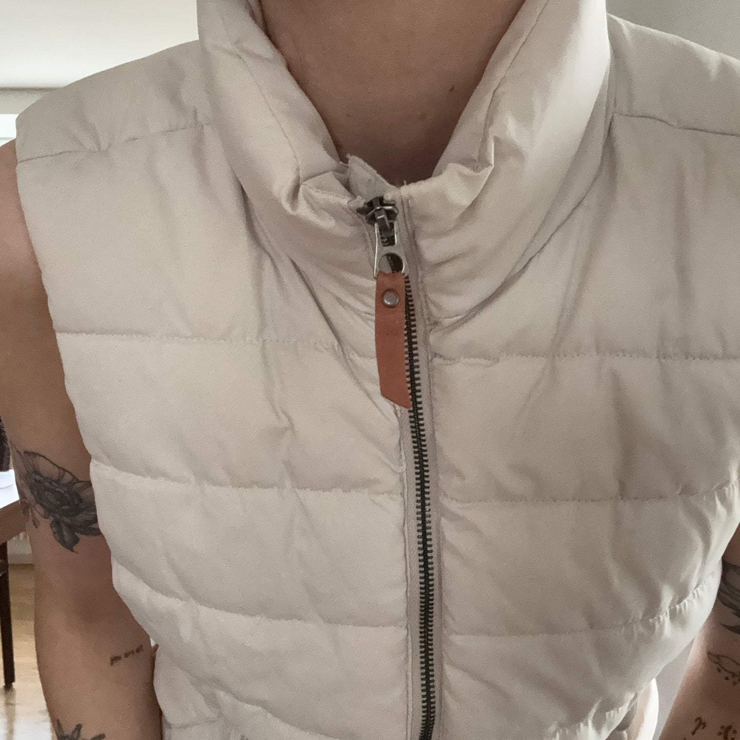 White Puffer Vest | Bern