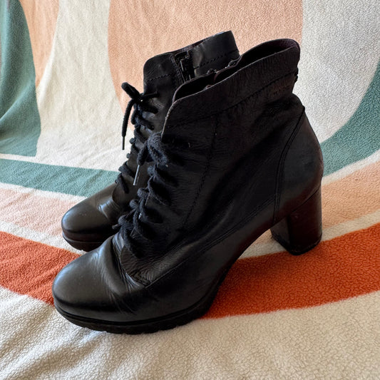 Black Boots