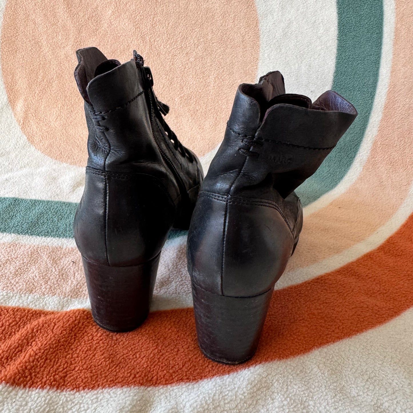 Black Boots