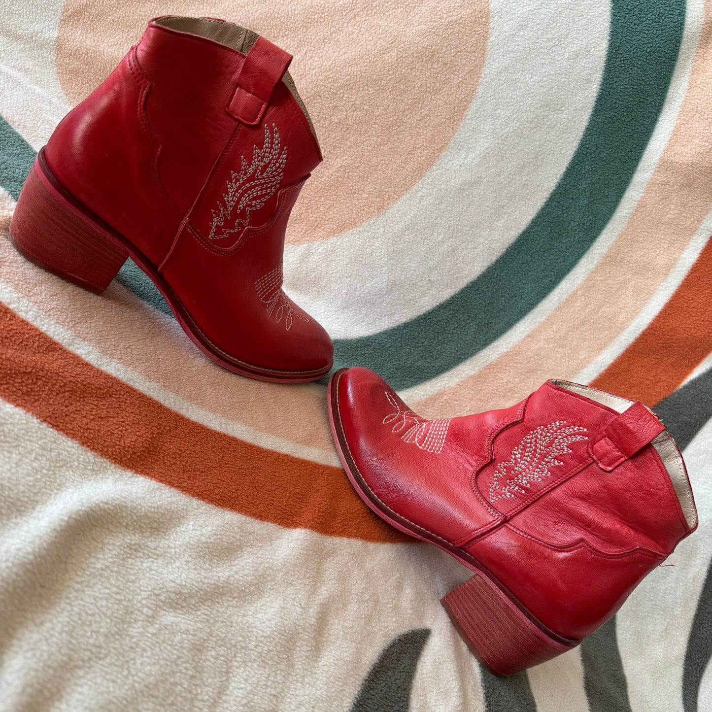 Bottes / chaussures de cowboy rouges