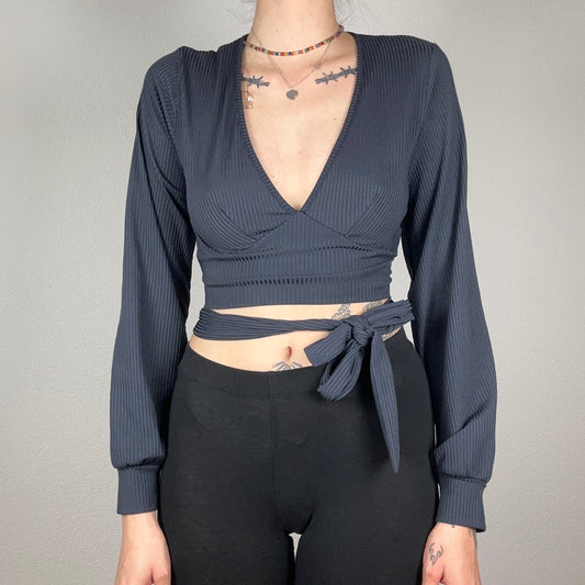 Black cropped Longsleeve