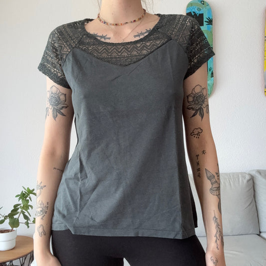 Green Shirt | Bern