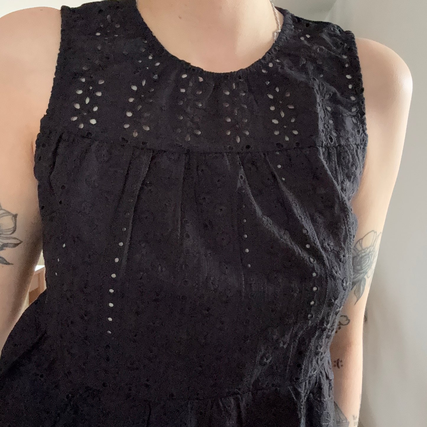 Schwarzes Top | Bern