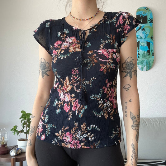 Black Shirt with flowerprint | Bern