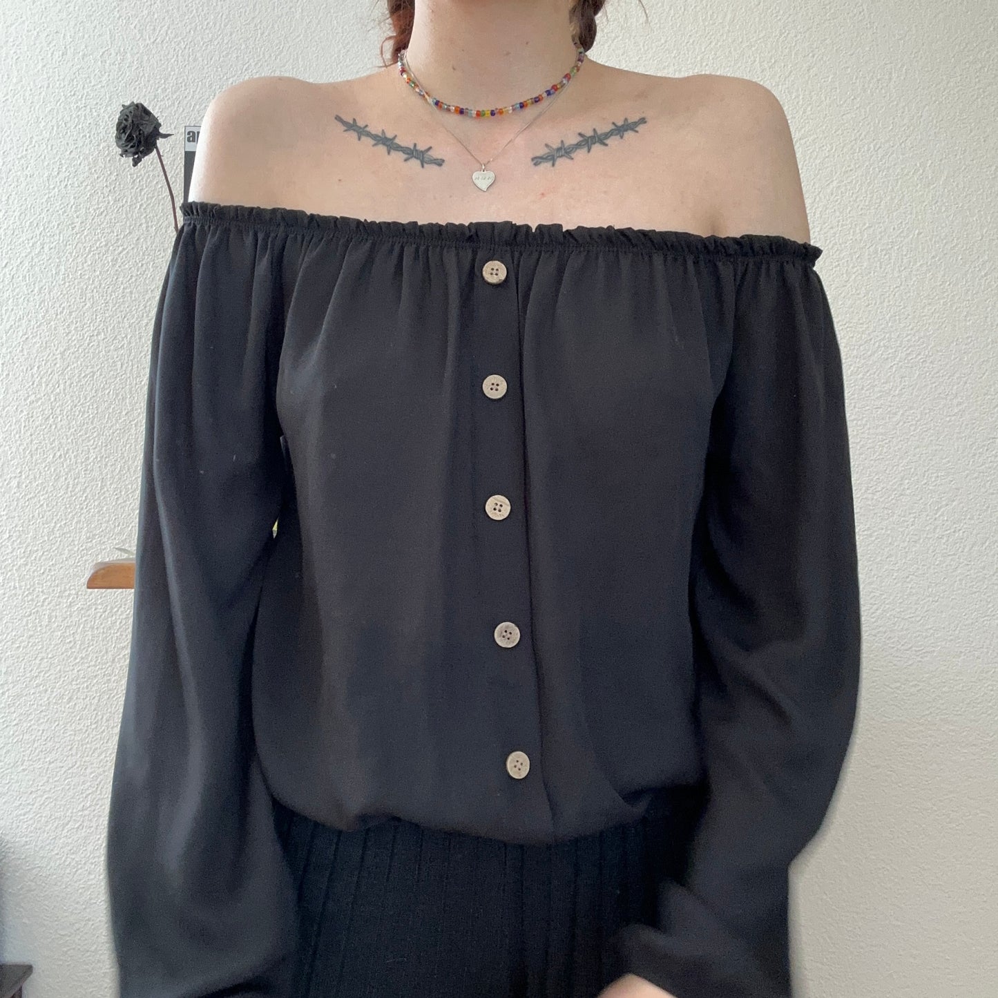 Schwarze Off-Shoulder Bluse | Bern