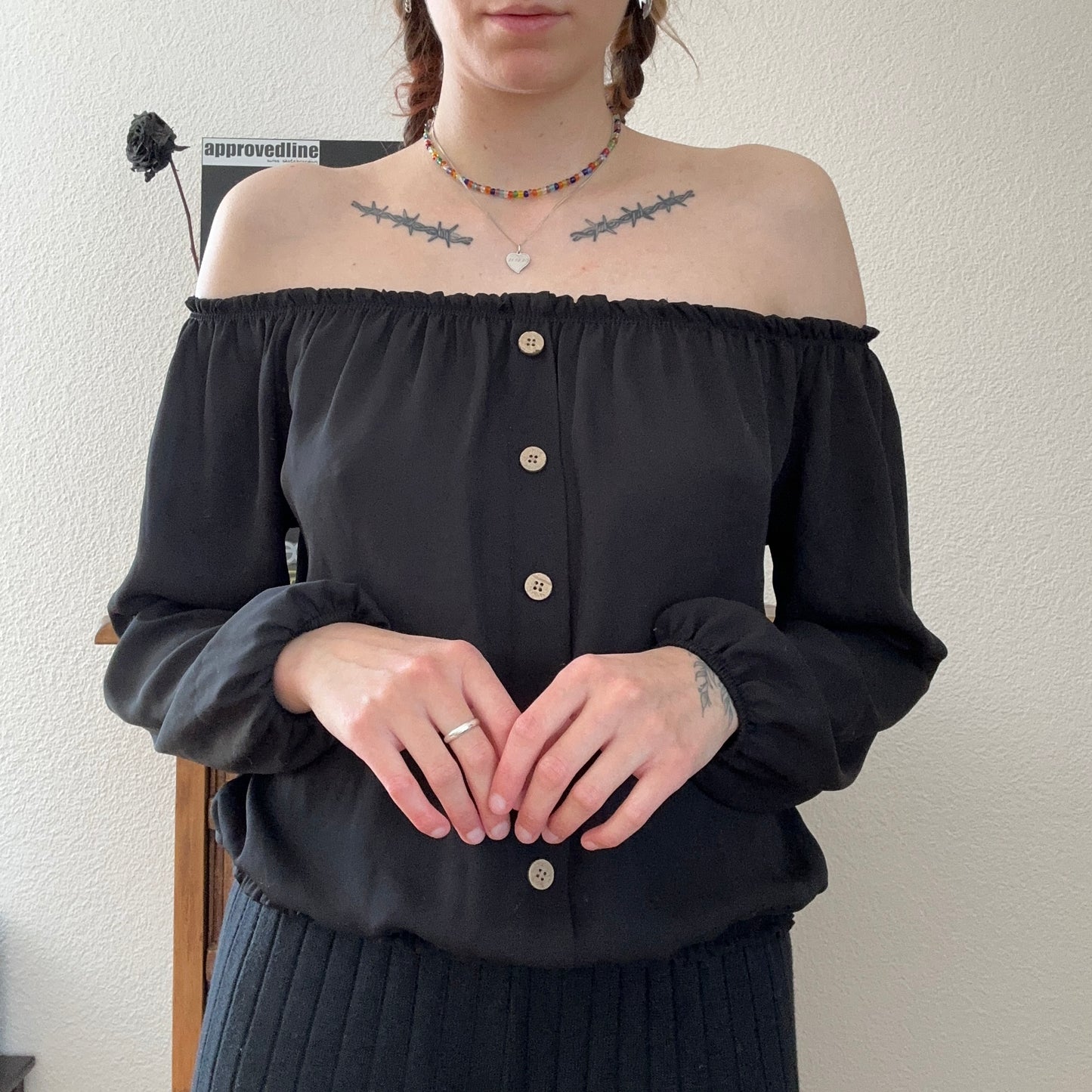 Schwarze Off-Shoulder Bluse | Bern