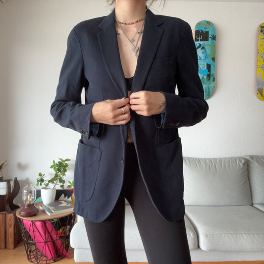 Blaue Anzugjacke