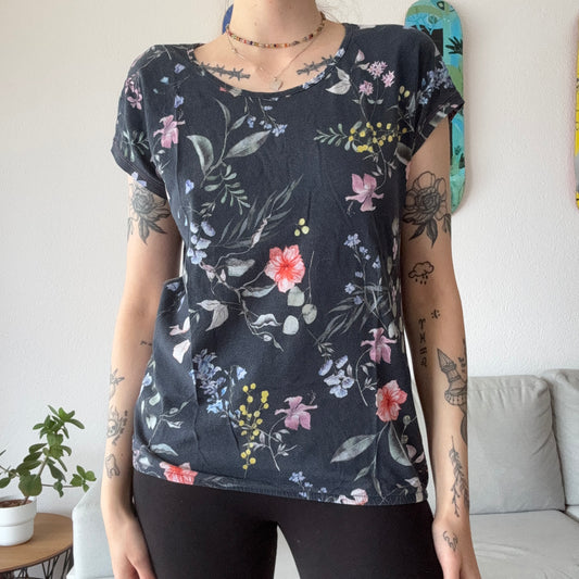 Blaues Shirt mit Blumendruck