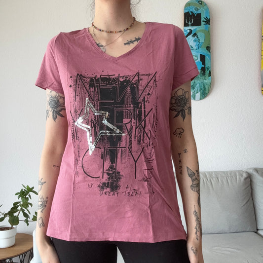 Pinkes Shirt mit Frontprint