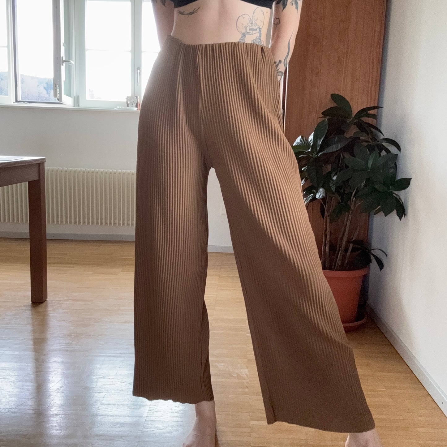 Brown Pants | Bern