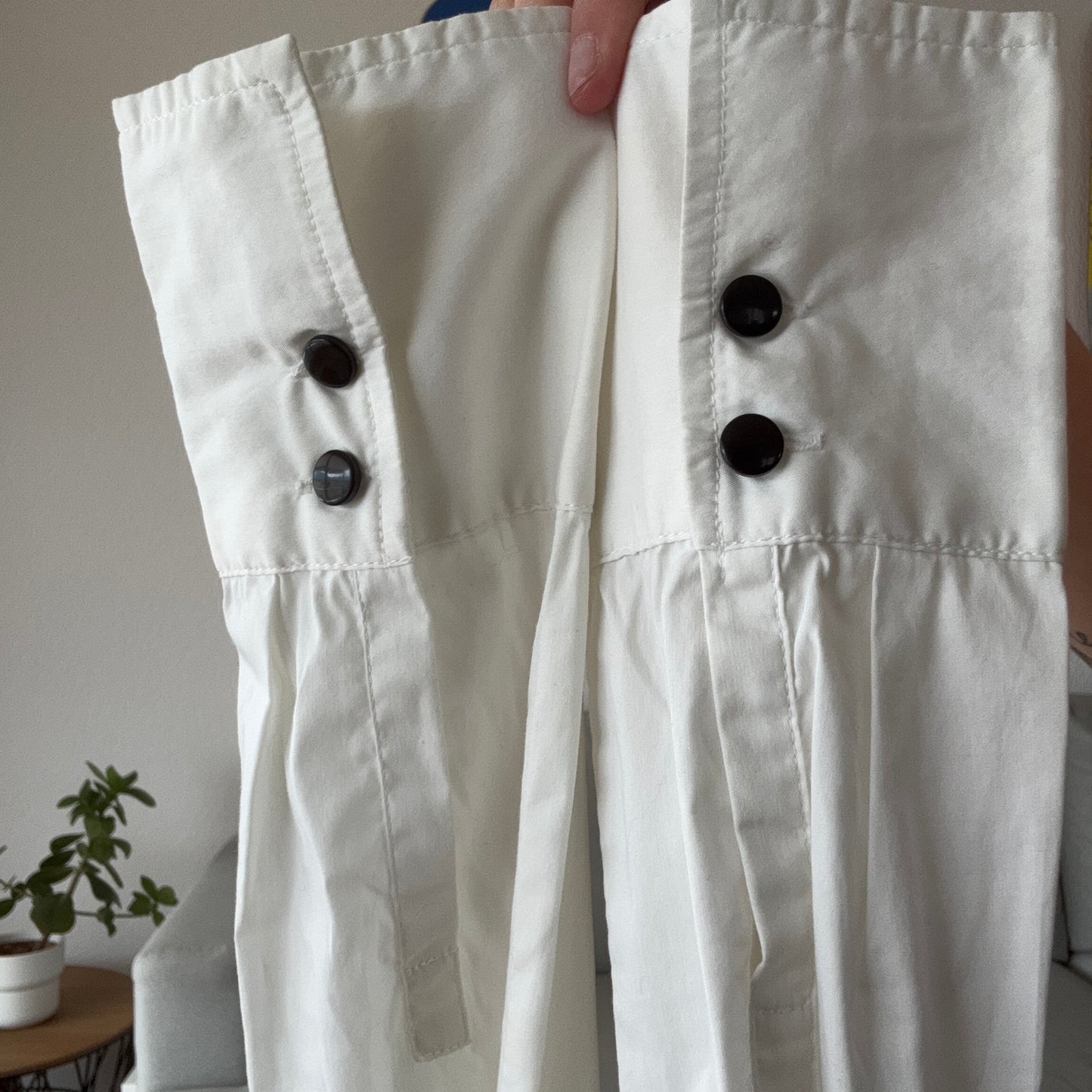 White Blouse / Body