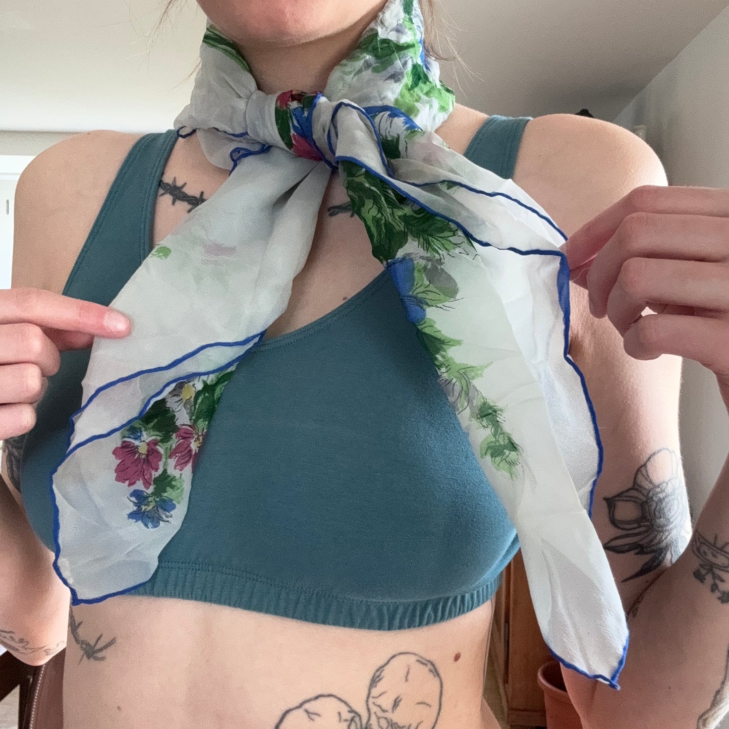 Vintage White Foulard | Bern