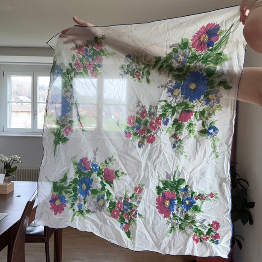 Vintage White Foulard | Bern