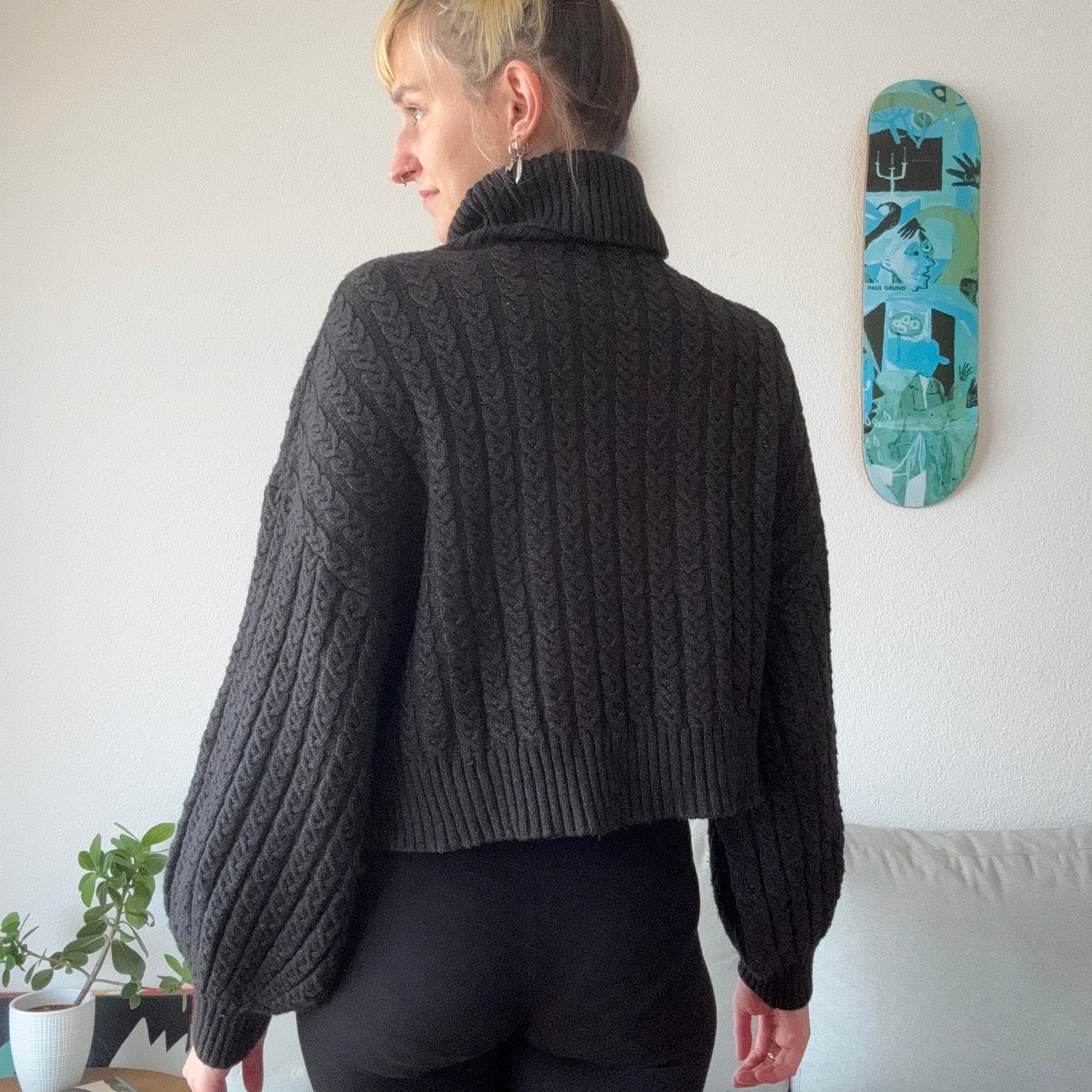 Black Knit Turtleneck Longsleeve | Bern