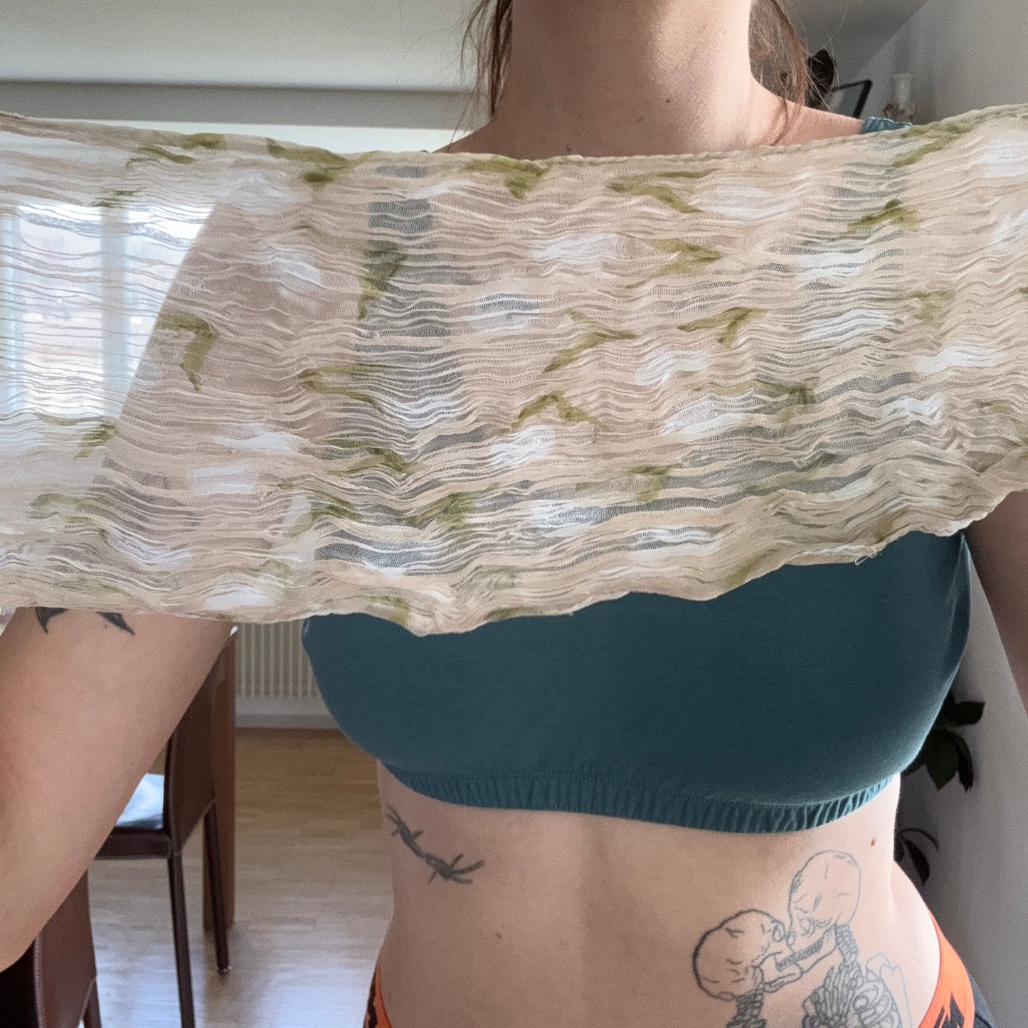 Vintage Beige Scarf / Foulard | Bern