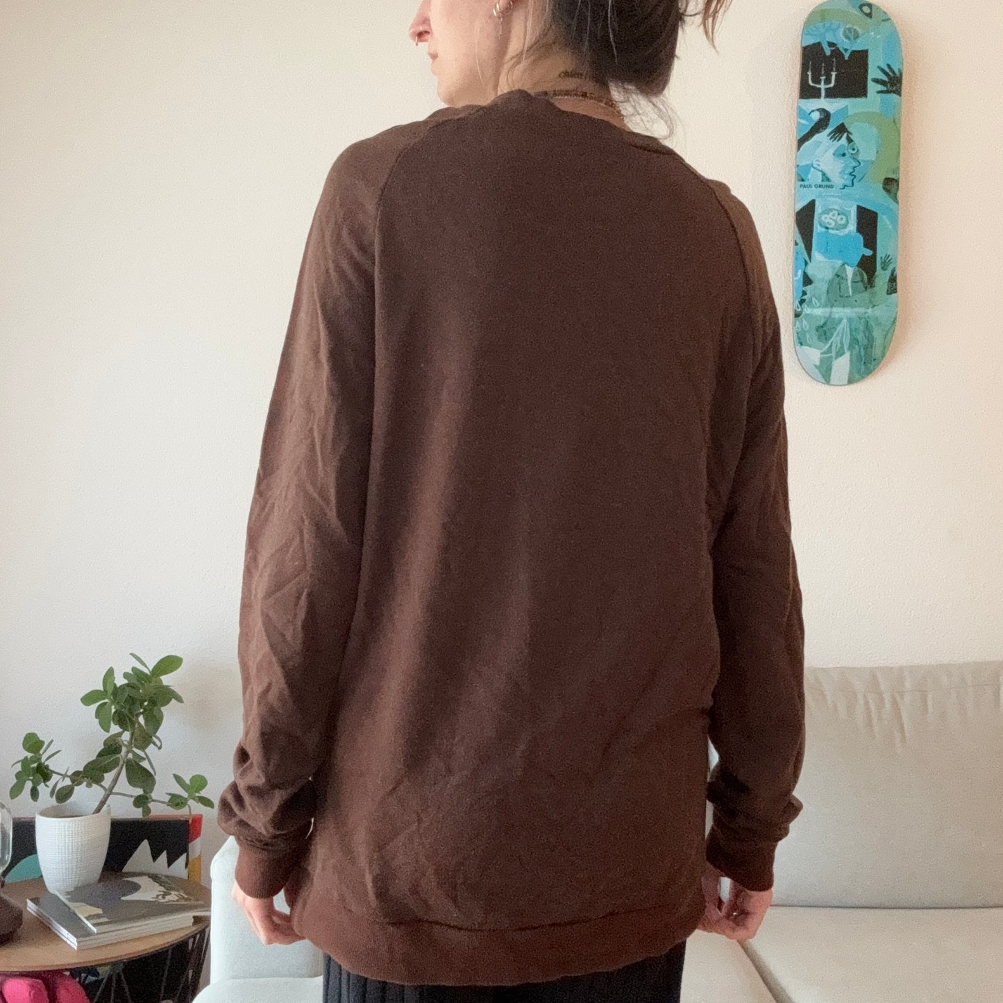 Brauner Pullover