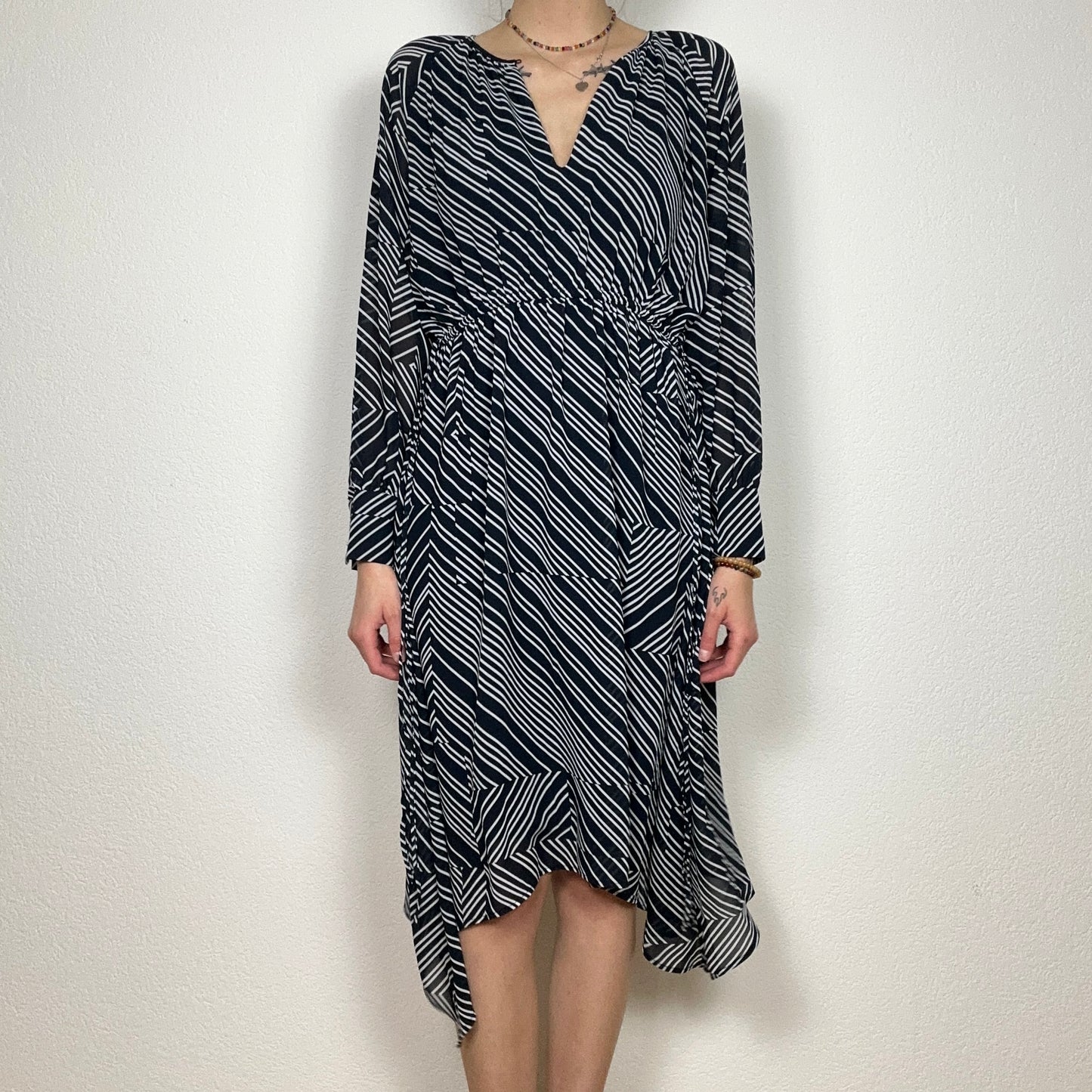 Darkblue / Black Dresswith white stripes