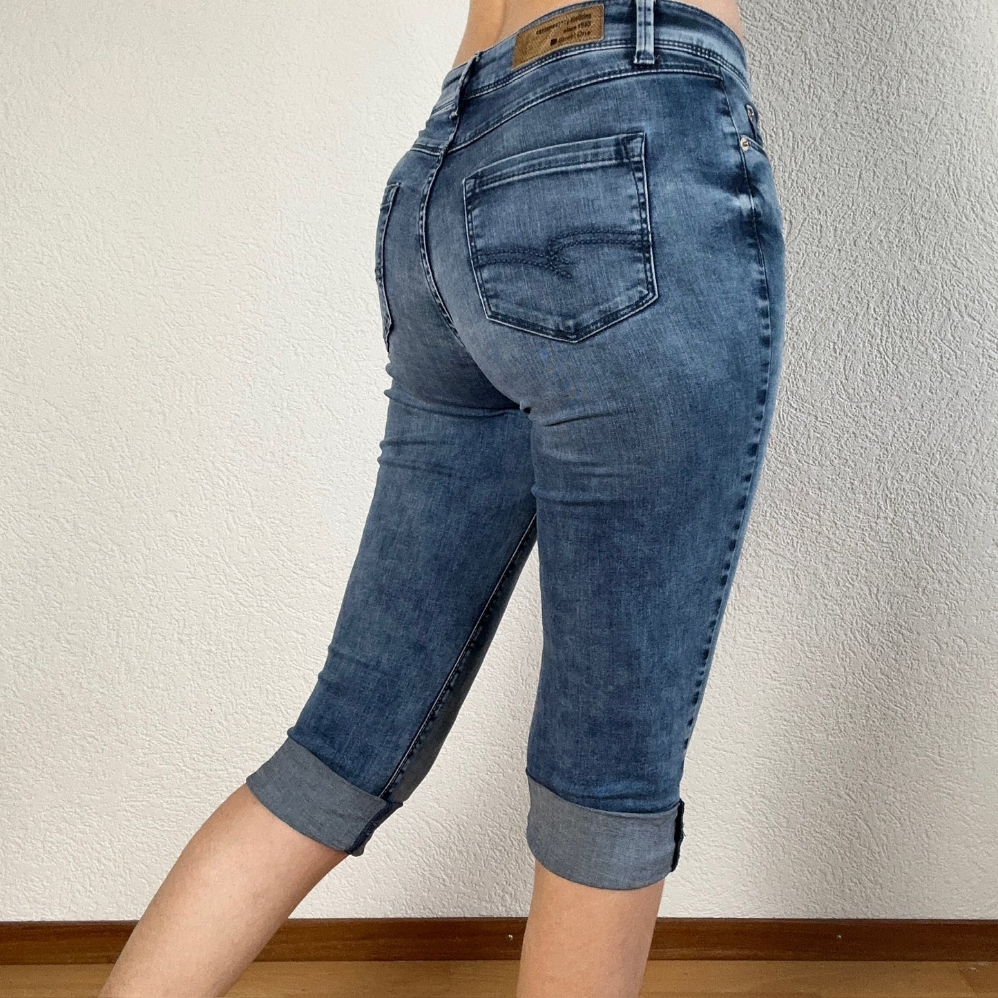 Y2K Blue Capri Jeans