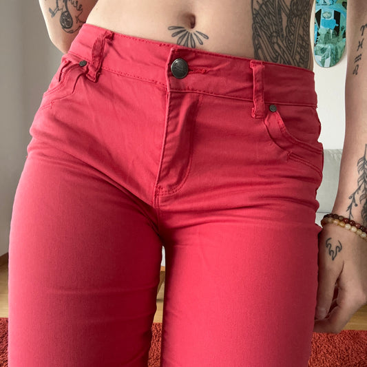 Red Capri Jeans | Bern