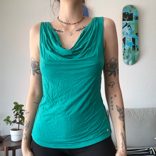 Turquoise Top with crochet details on the sides | Bern