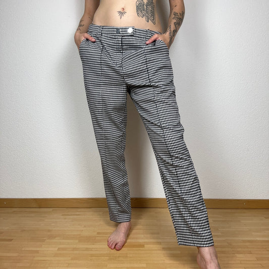 Black and white Pants | Bern
