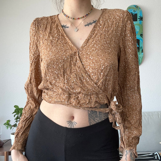 Brown Longsleeve / Blouse with cute Flower Print | Bern