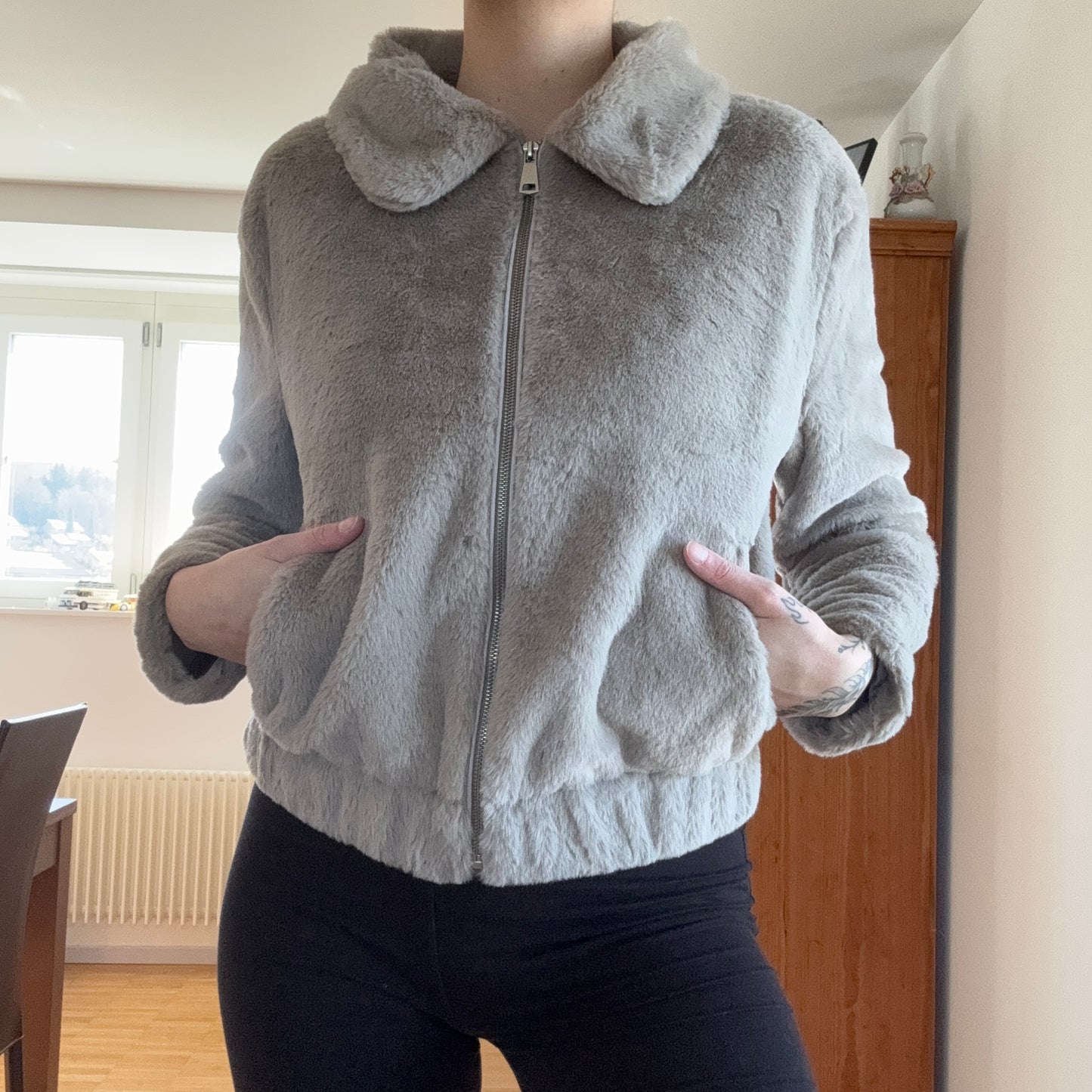 Beige fluffy Jacket | Bern