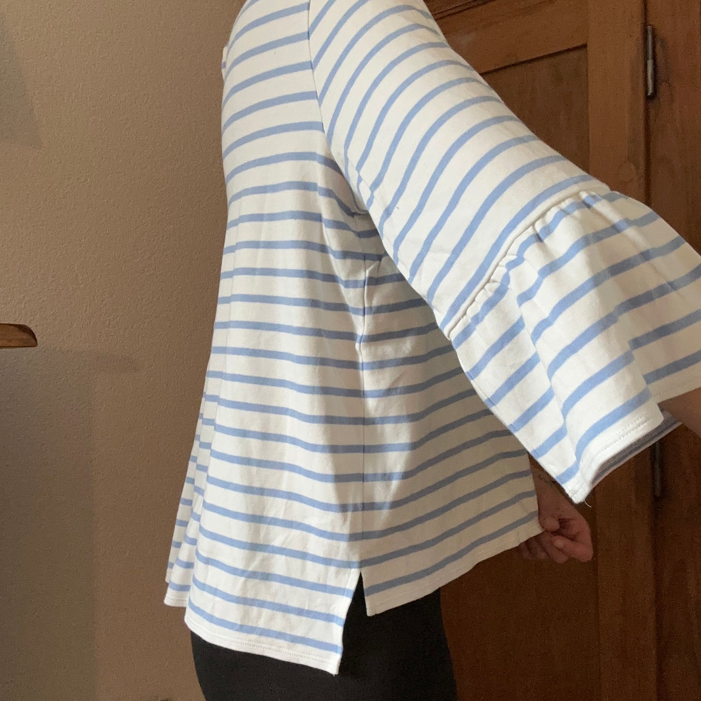 White Longsleeve with blue stripes