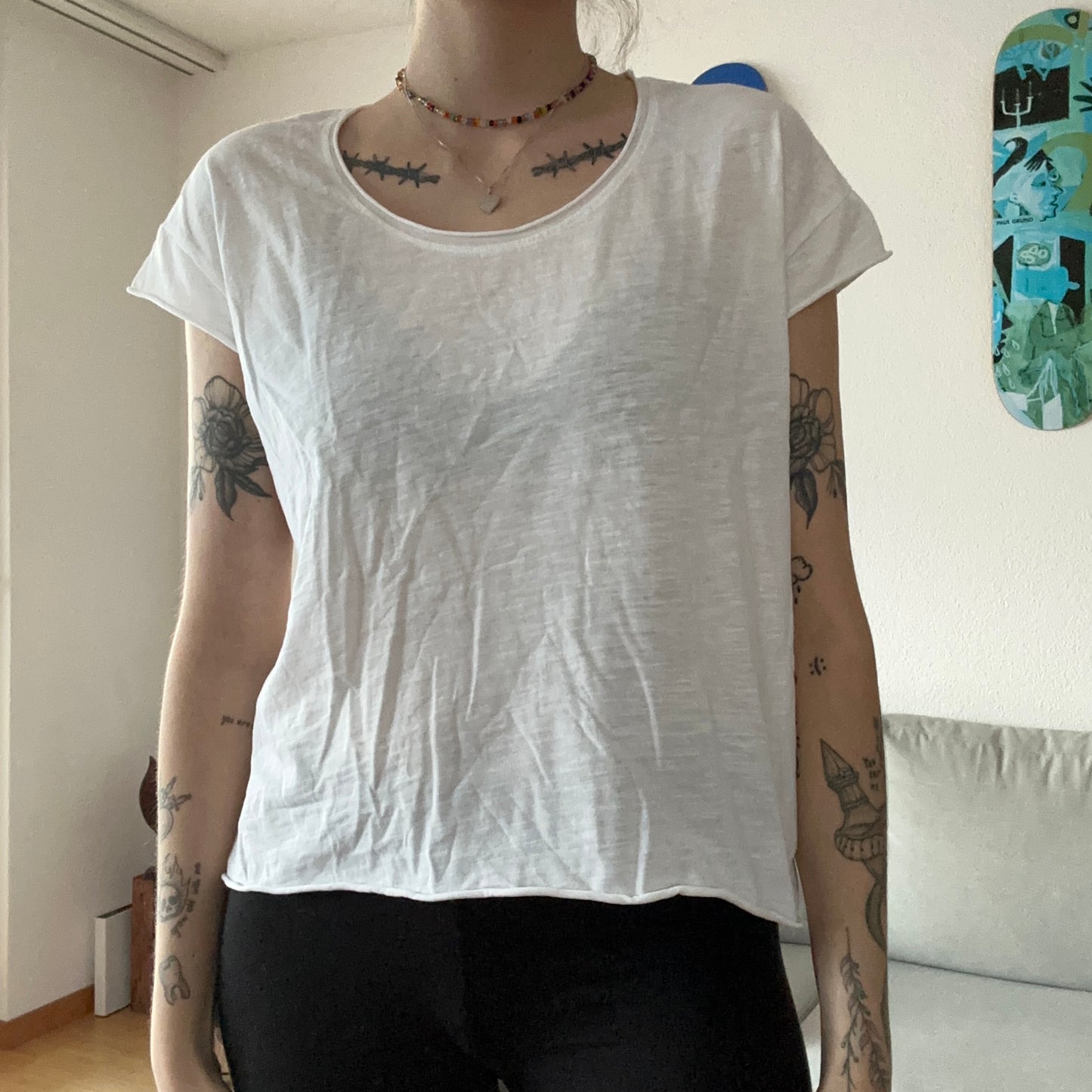 Weißes Basic-Shirt