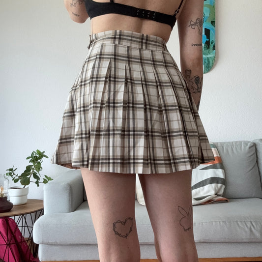 Beige Skirt with black and White Stripes | Bern