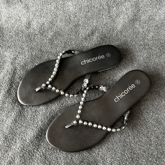 Black Sandals | Bern