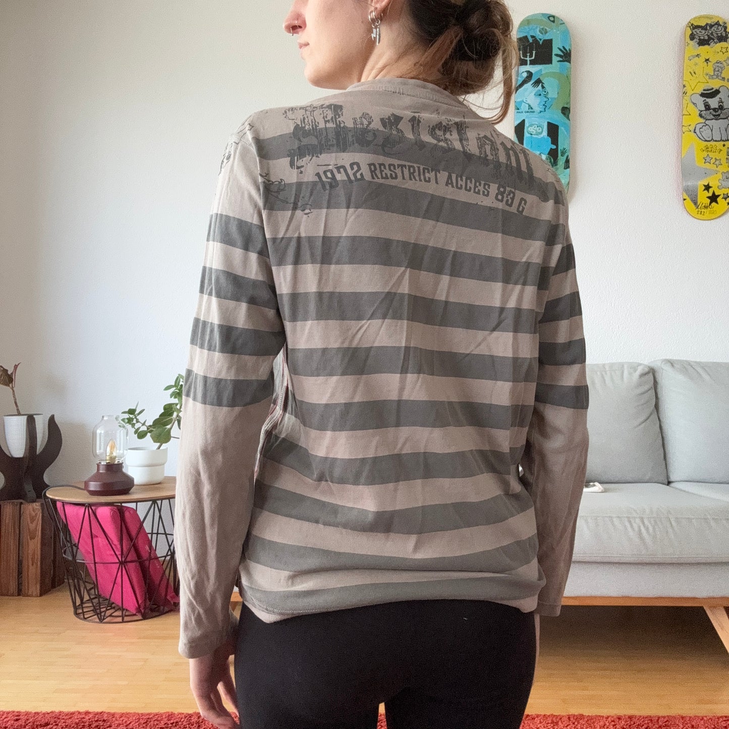 Beige Longsleeve with Gray Stripes | Bern