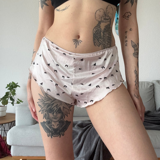 Rosa Shorts mit schwarzem Muster | Bern