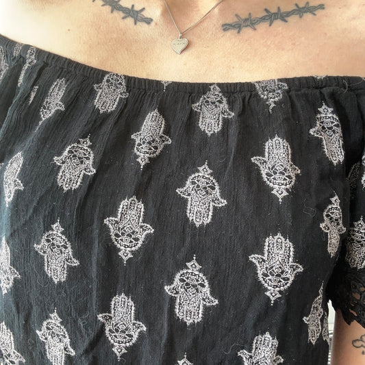 Black cropped Shirt with white Pattern | Bern