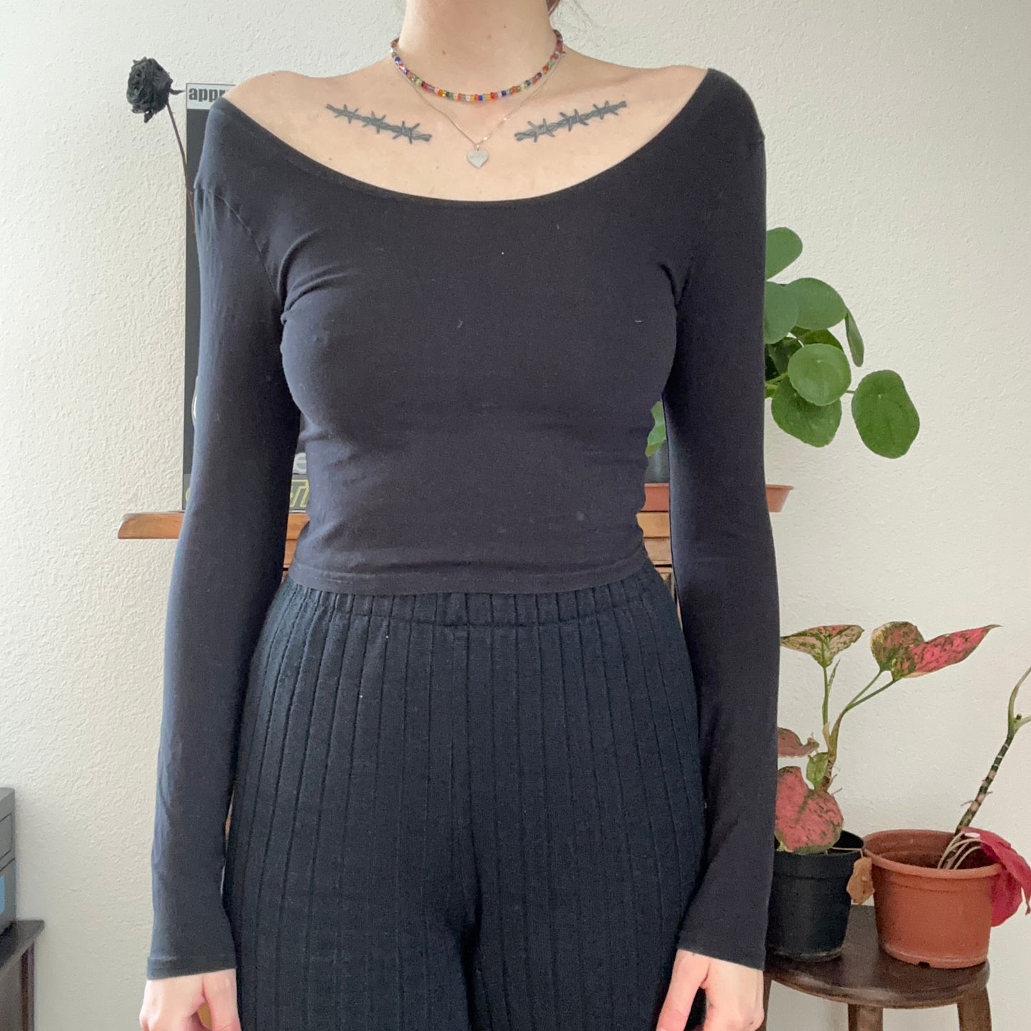 Black cropped Longsleeve