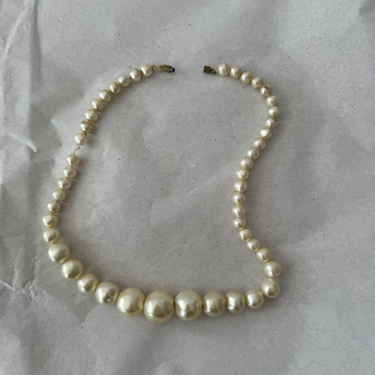 Vintage White Pearl Necklace