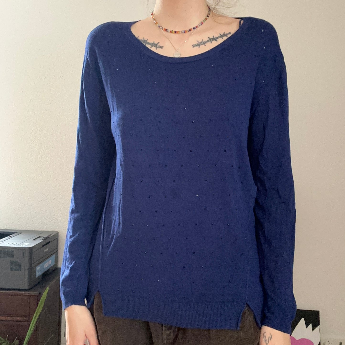 Blue Longsleeve with cute shiny stones in the Front