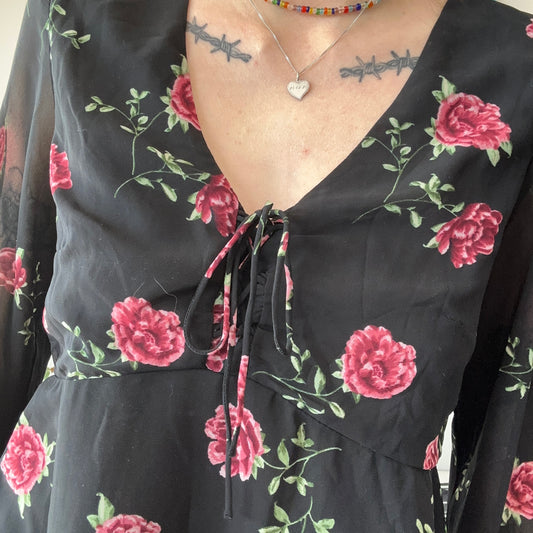 Black Blouse with pink Flowers | Bern