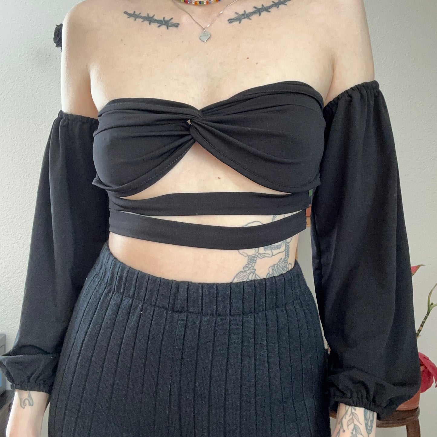 Black cropped Longsleeve | Bern