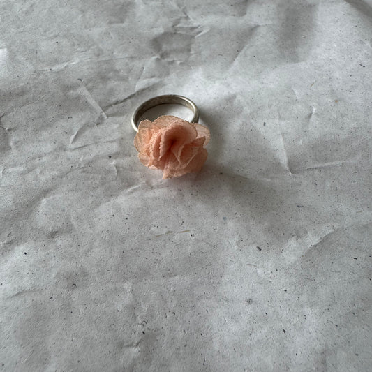 Silver Ring with cute Flower on it | Bern