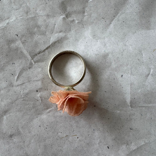 Silver Ring with cute Flower on it | Bern
