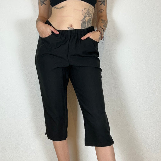 Y2K Black Capri Pants | Bern