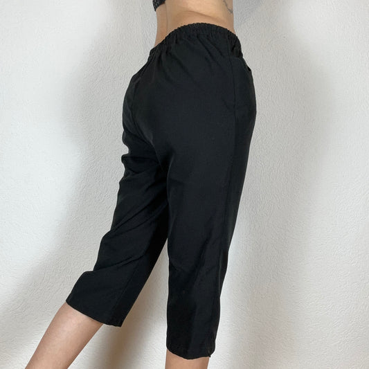 Y2K Black Capri Pants | Bern