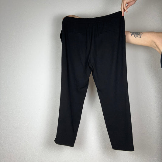 Black Pants | Bern