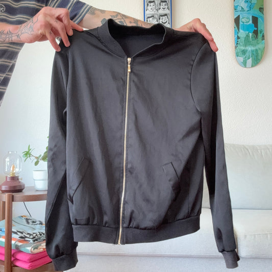 Zweite Chance | Schwarze Jacke | Bern