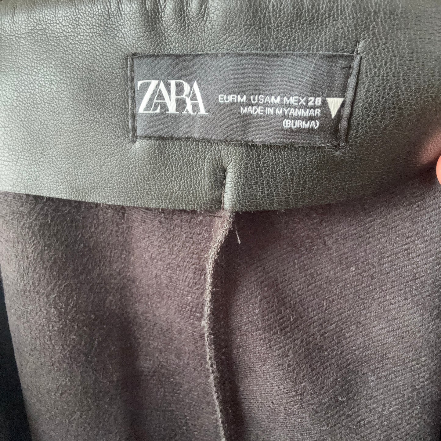 Pantalon en similicuir noir | Bern