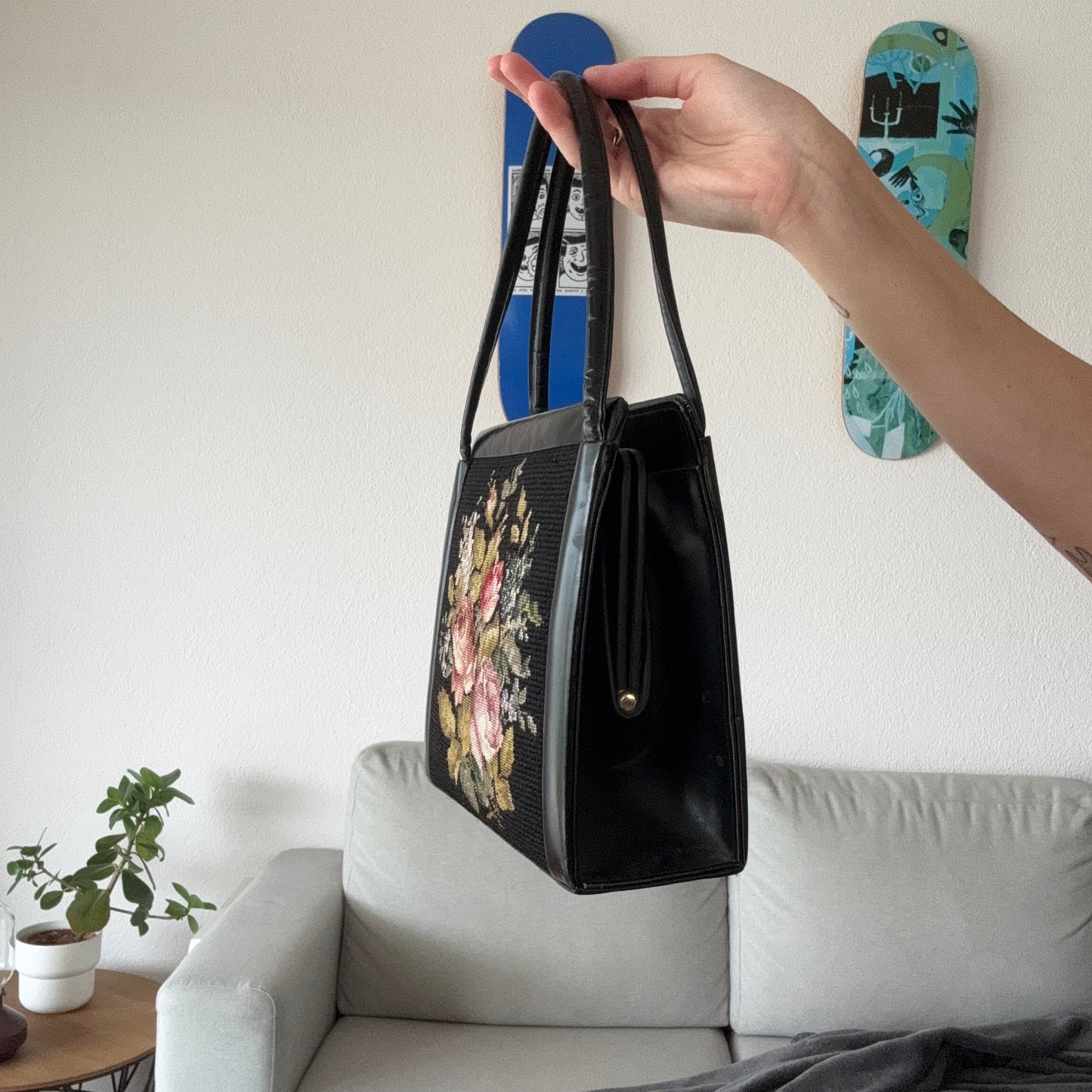 Black Bag / Purse with Flower Stitching | Bern