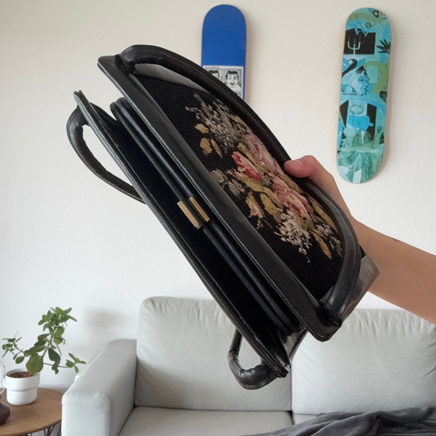Black Bag / Purse with Flower Stitching | Bern