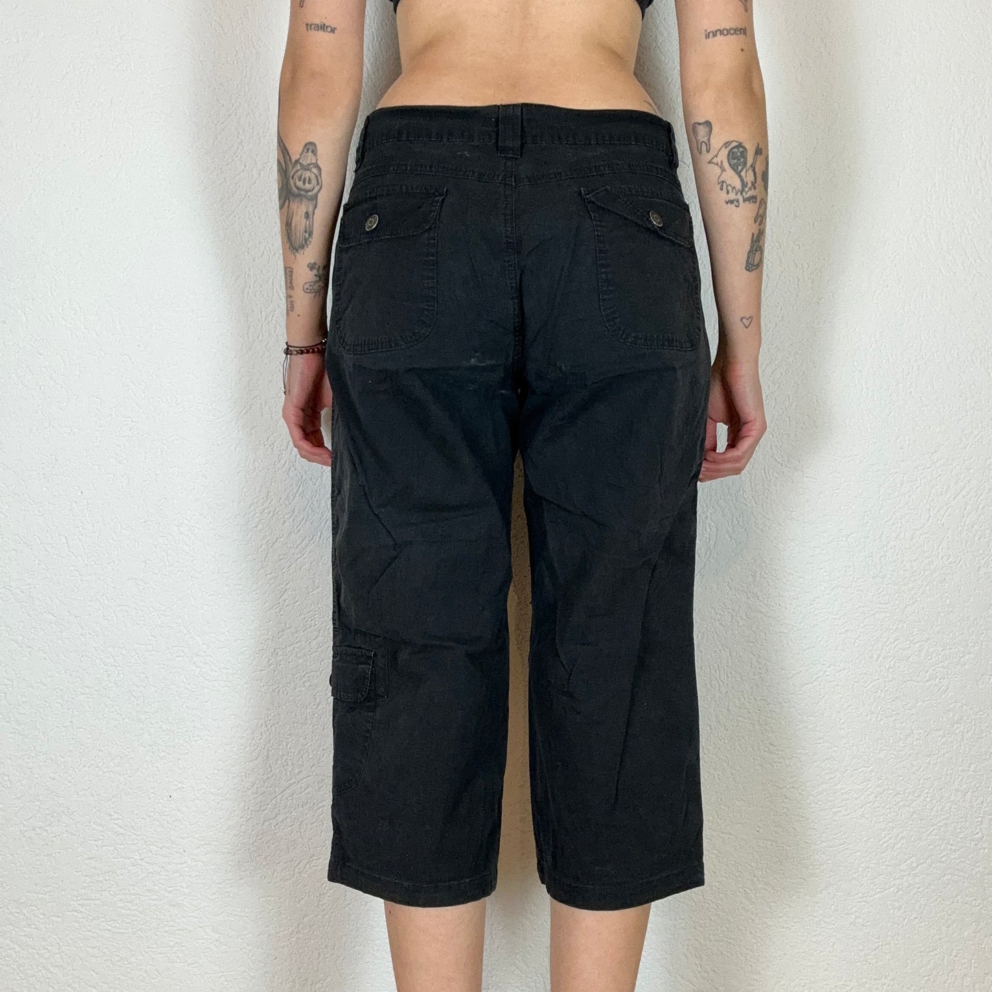 Y2K Black Capri Cargo Pants